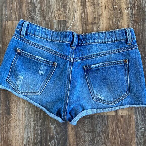 Denim Pimkie Cutoff Denim Distressed Shorts Size 6 - Picture 7 of 7